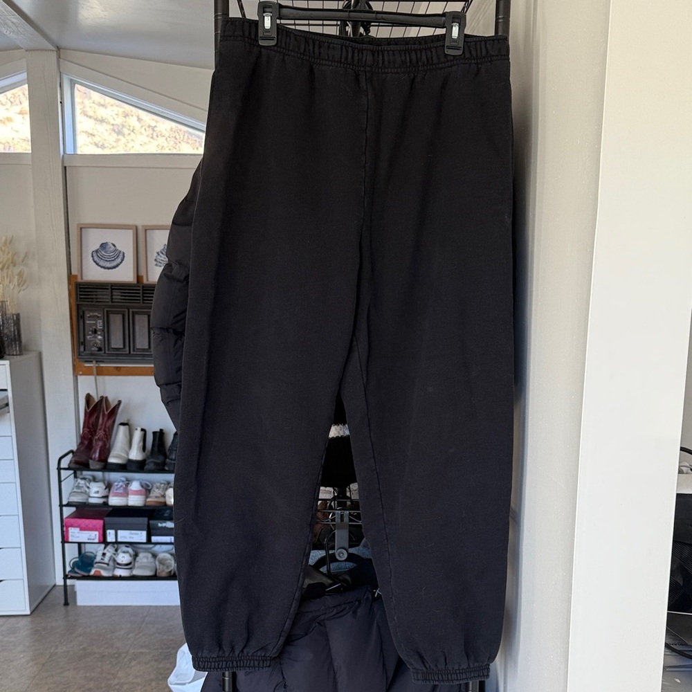 Aritzia Black Oversized Sweatpants